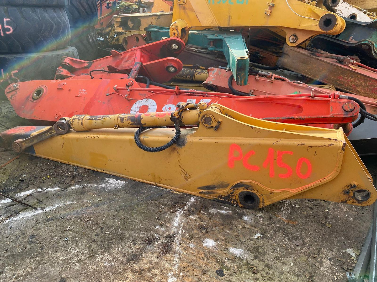 Komatsu PC 150 - Výložník: obrázek 1 Komatsu PC 150 - Výložník: obrázek 1