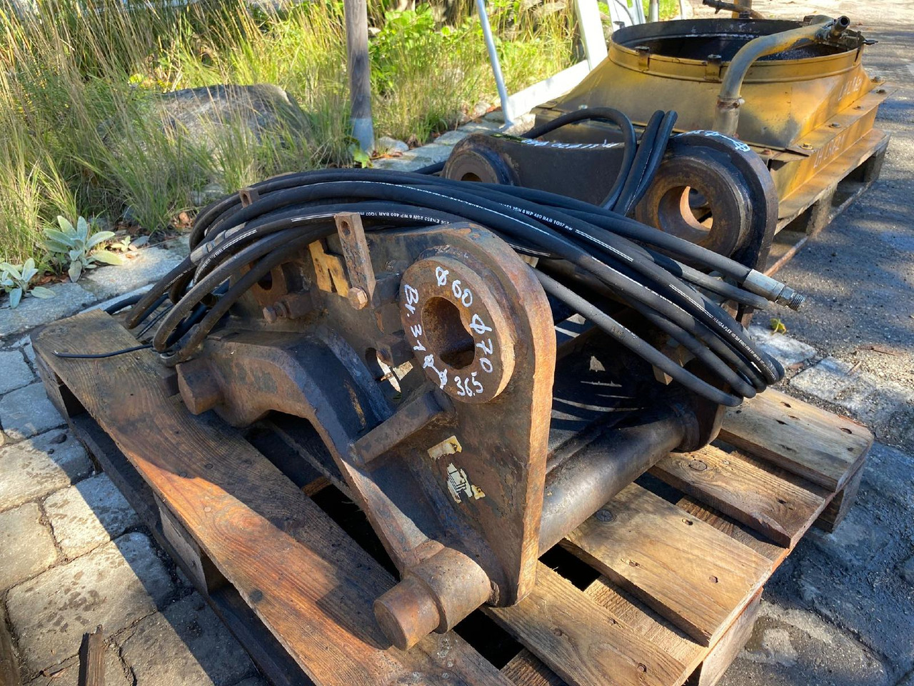 Liebherr 900 - Rychloupínací pro Stavební technika: obrázek 5 Liebherr 900 - Rychloupínací pro Stavební technika: obrázek 5