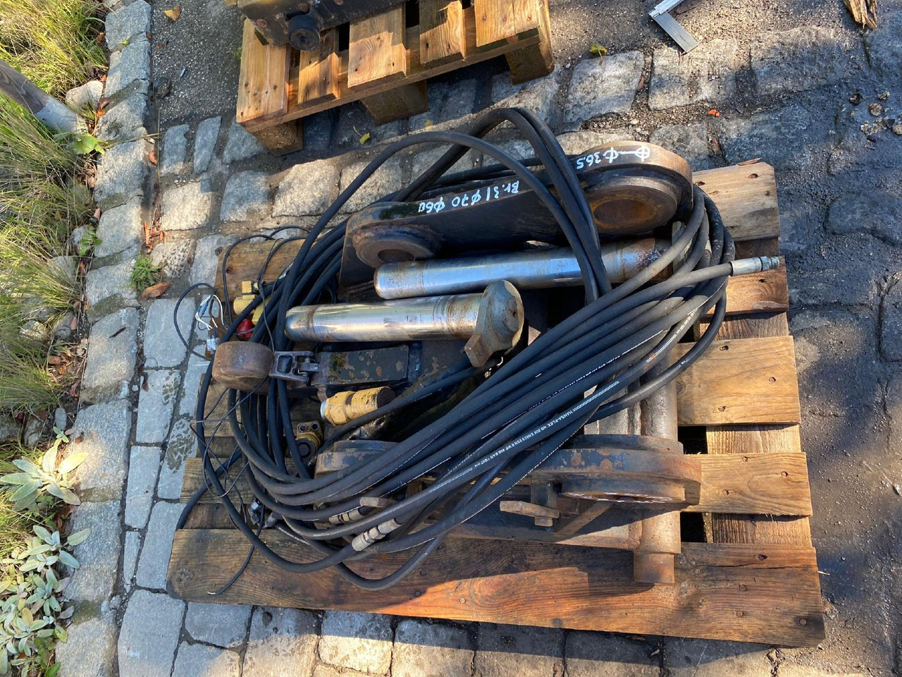 Rychloupínací pro Stavební technika Liebherr 900: obrázek 7 Rychloupínací pro Stavební technika Liebherr 900: obrázek 7