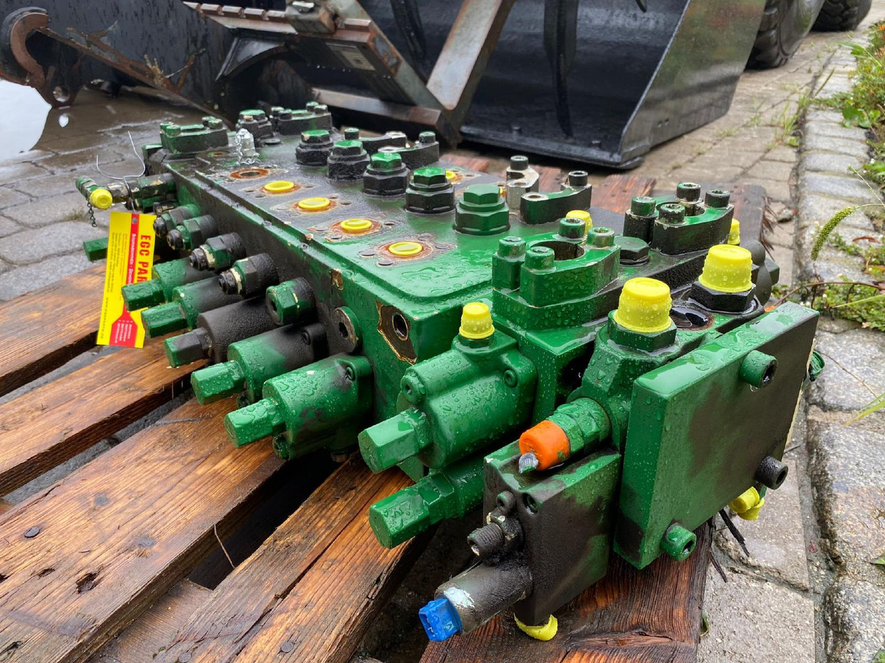 Liebherr A 904 LIT - Hydraulický ventil pro Stavební technika: obrázek 4 Liebherr A 904 LIT - Hydraulický ventil pro Stavební technika: obrázek 4