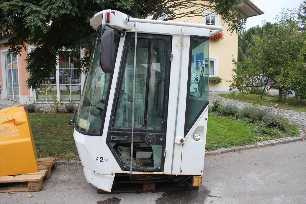 Liebherr L 574 - Kabina pro Kolový nakladač: obrázek 4 Liebherr L 574 - Kabina pro Kolový nakladač: obrázek 4