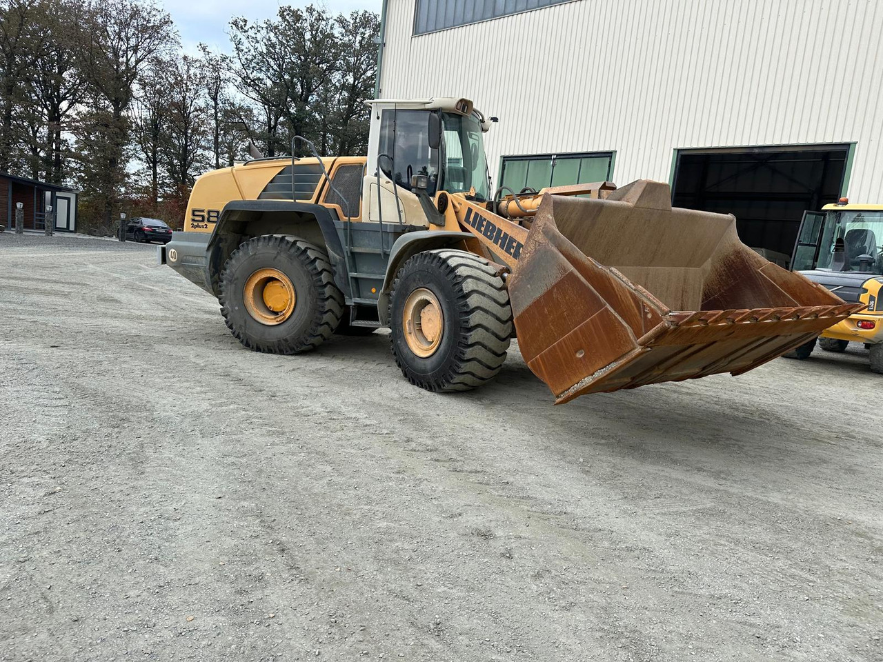 Liebherr L 580 2 plus 2 - Kolový nakladač: obrázek 1 Liebherr L 580 2 plus 2 - Kolový nakladač: obrázek 1