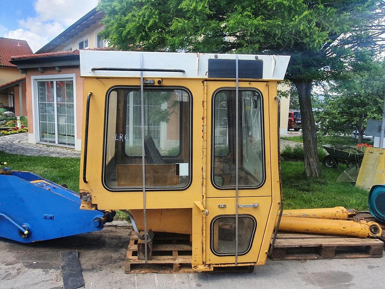 Liebherr LR 631 - Kabina pro Pásový nakladač: obrázek 1 Liebherr LR 631 - Kabina pro Pásový nakladač: obrázek 1