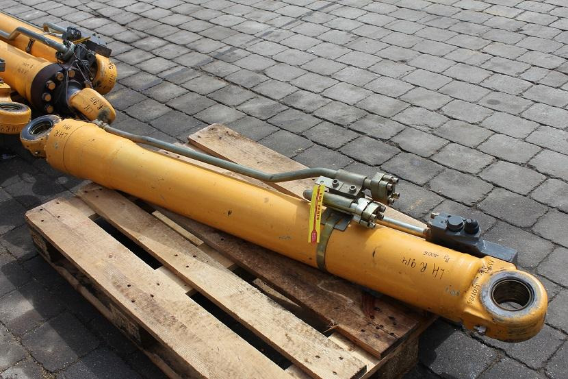 Liebherr R 914 - Hydraulický válec pro Stavební technika: obrázek 4 Liebherr R 914 - Hydraulický válec pro Stavební technika: obrázek 4