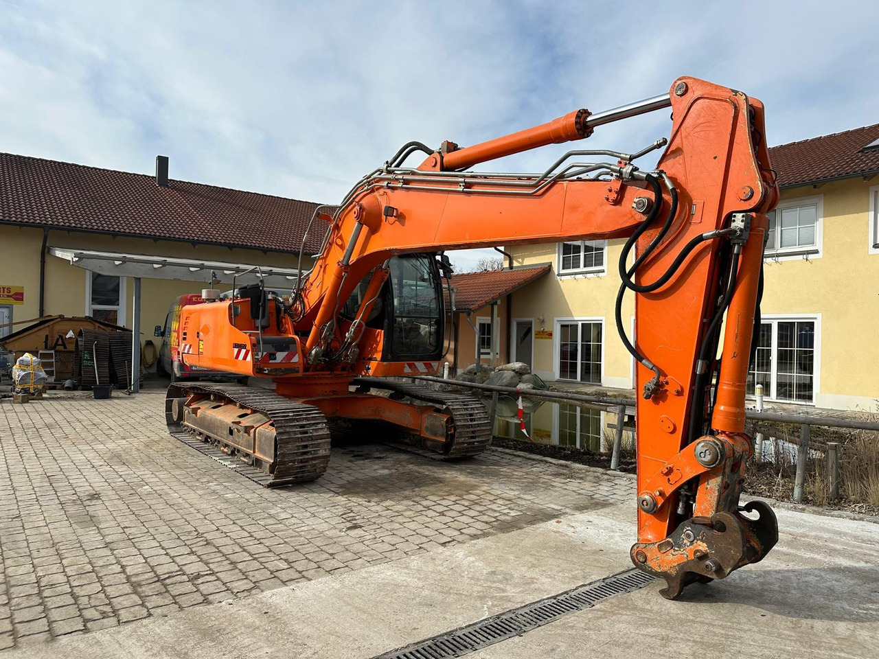 Liebherr R 916 LC - Pásové rýpadlo: obrázek 2 Liebherr R 916 LC - Pásové rýpadlo: obrázek 2