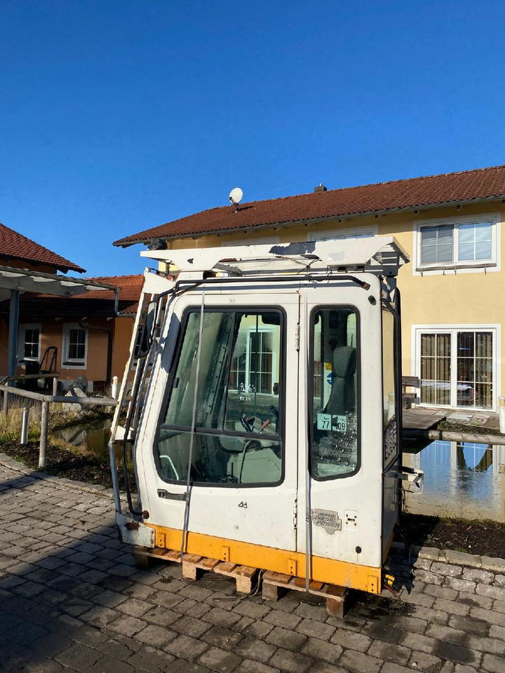 Liebherr R964 B - Kabina pro Stavební technika: obrázek 3 Liebherr R964 B - Kabina pro Stavební technika: obrázek 3