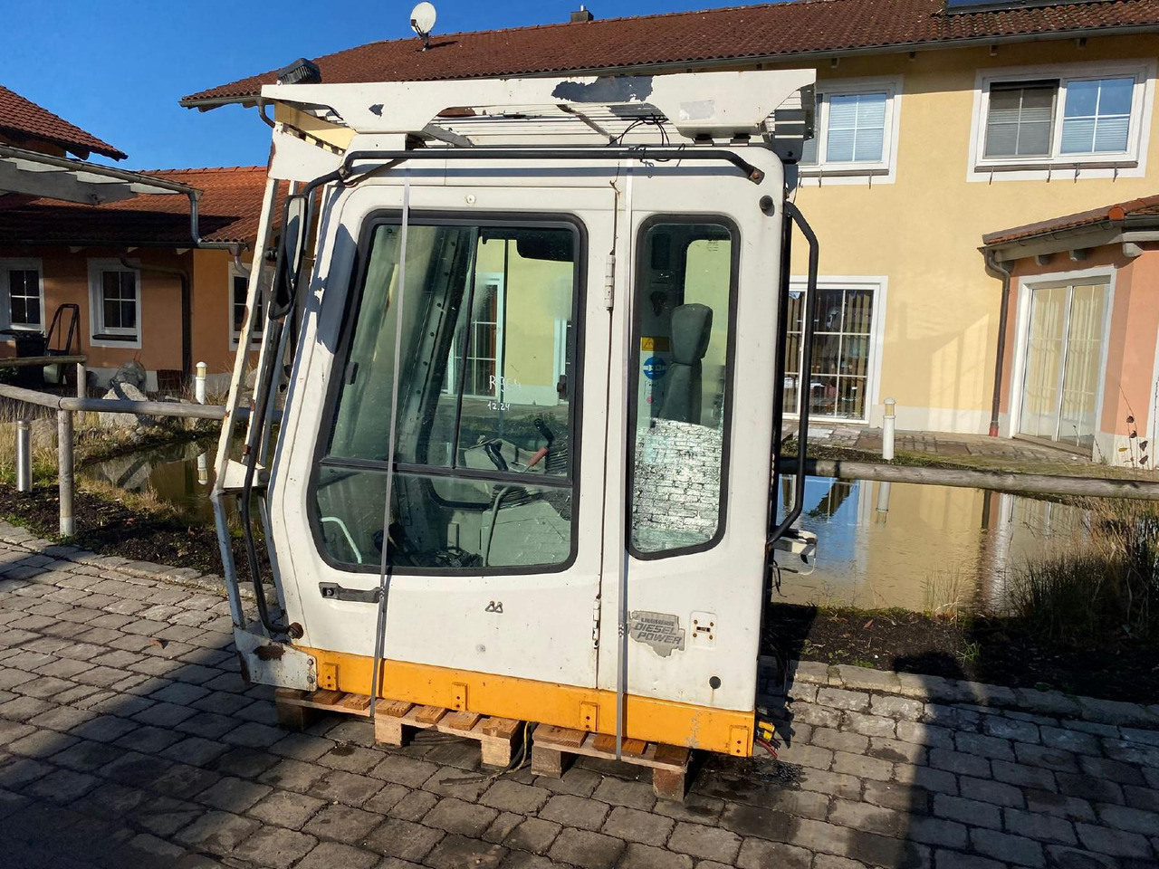 Liebherr R964 B - Kabina pro Stavební technika: obrázek 1 Liebherr R964 B - Kabina pro Stavební technika: obrázek 1