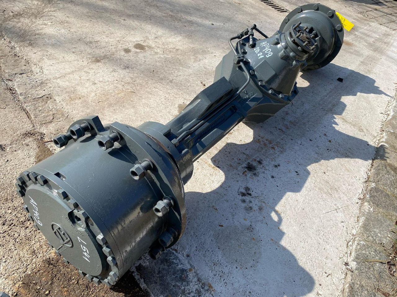 Liebherr ZF AP 409 aus L 541 - Náprava a díly pro Stavební technika: obrázek 1 Liebherr ZF AP 409 aus L 541 - Náprava a díly pro Stavební technika: obrázek 1