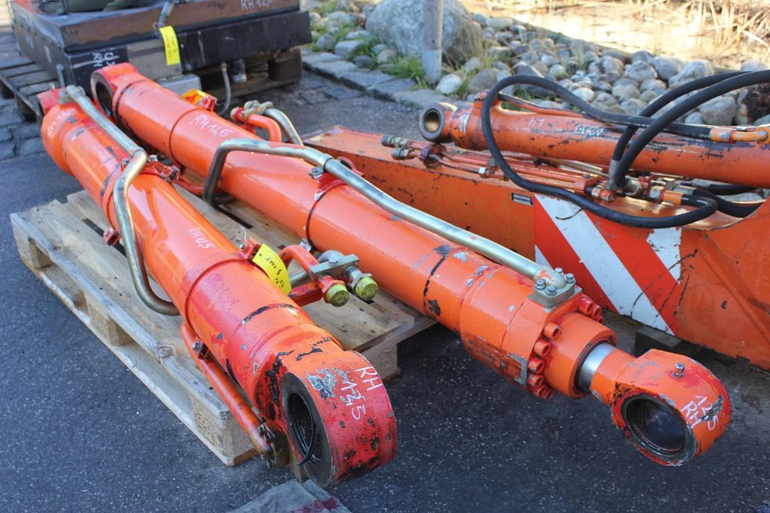 O&K RH 12,5 - Hydraulický válec pro Pásové rýpadlo: obrázek 3 O&K RH 12,5 - Hydraulický válec pro Pásové rýpadlo: obrázek 3