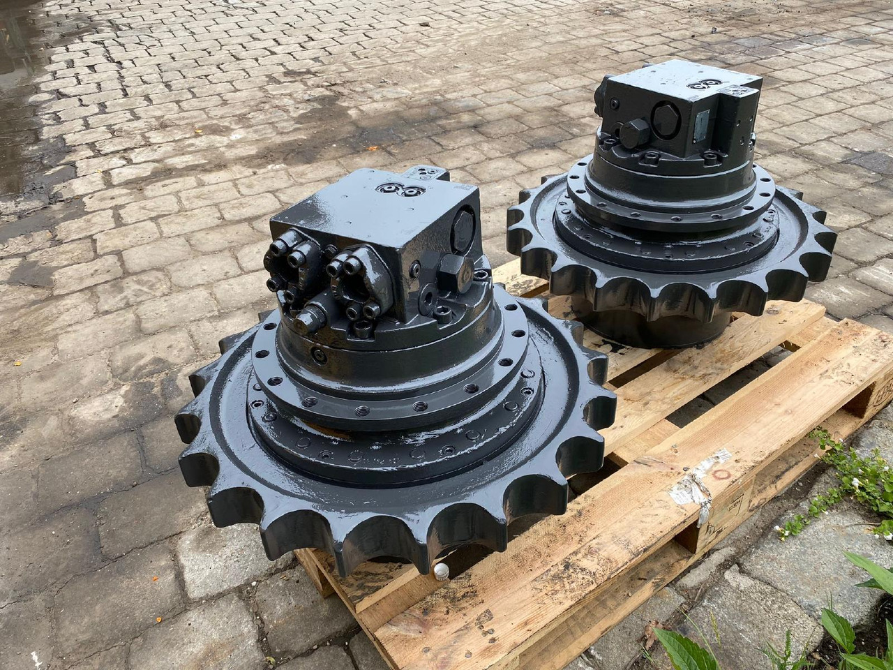 Terex TC 240 LC - Koncový převod pro Stavební technika: obrázek 3 Terex TC 240 LC - Koncový převod pro Stavební technika: obrázek 3