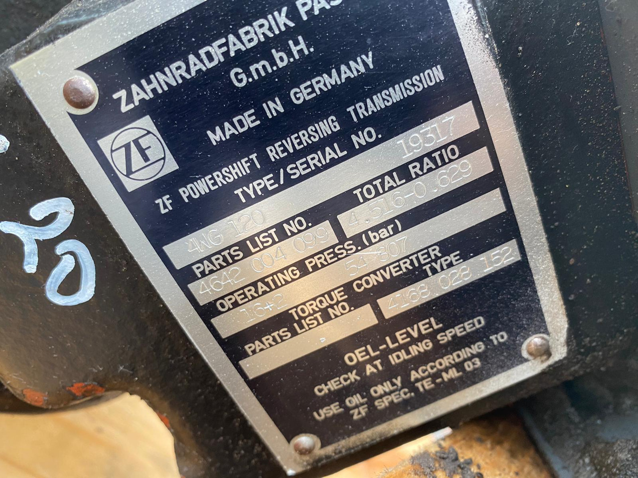 ZF 4 WG 120 aus O&K L 20 - Převodovka pro Stavební technika: obrázek 4 ZF 4 WG 120 aus O&K L 20 - Převodovka pro Stavební technika: obrázek 4