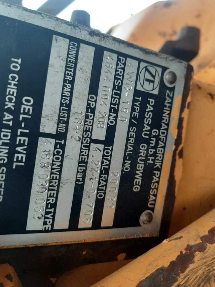 ZF 4 WG 180 aus Case 621 - Převodovka pro Stavební technika: obrázek 2 ZF 4 WG 180 aus Case 621 - Převodovka pro Stavební technika: obrázek 2