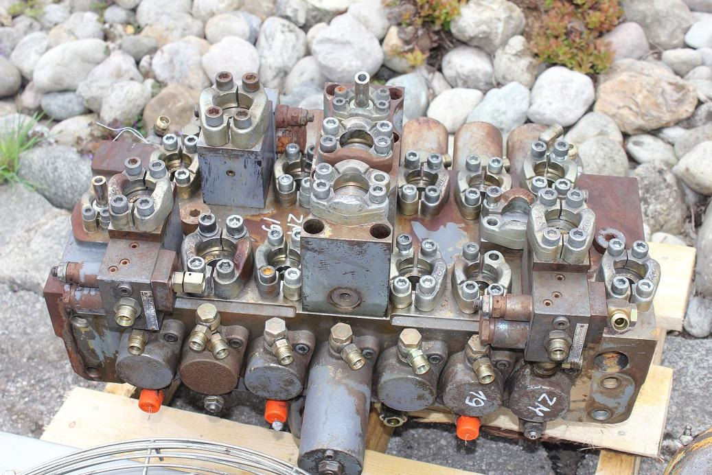 Zeppelin ZM 19 - Hydraulický ventil pro Stavební technika: obrázek 1 Zeppelin ZM 19 - Hydraulický ventil pro Stavební technika: obrázek 1