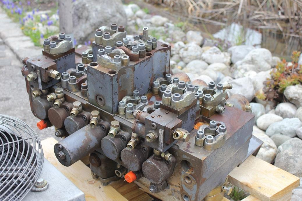 Zeppelin ZM 19 - Hydraulický ventil pro Stavební technika: obrázek 4 Zeppelin ZM 19 - Hydraulický ventil pro Stavební technika: obrázek 4