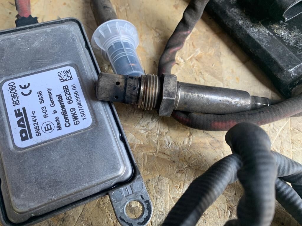 Cummins DAF euro 6 / euro 5 do regeneracji 5WK96751C DAF 4326862 Czujnik NOX, SONDA PRZED KATALIZATOREM Oryginał truck - Výfukový systém pro Nákladní auto: obrázek 3 Cummins DAF euro 6 / euro 5 do regeneracji 5WK96751C DAF 4326862 Czujnik NOX, SONDA PRZED KATALIZATOREM Oryginał truck - Výfukový systém pro Nákladní auto: obrázek 3