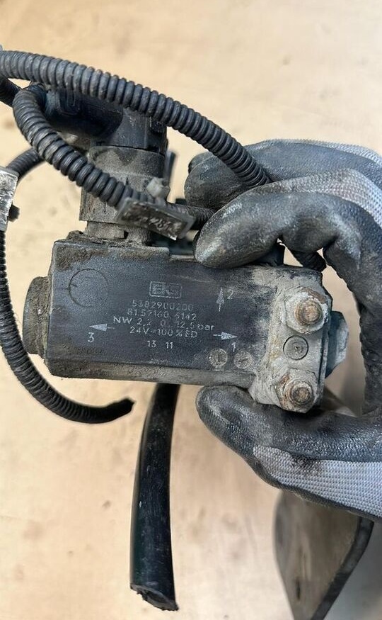 ZAWÓR ELEKTORMAGNETYCZNY 5382900200 MAN TGA 5382900200 - Brzdový ventil pro Nákladní auto: obrázek 3 ZAWÓR ELEKTORMAGNETYCZNY 5382900200 MAN TGA 5382900200 - Brzdový ventil pro Nákladní auto: obrázek 3