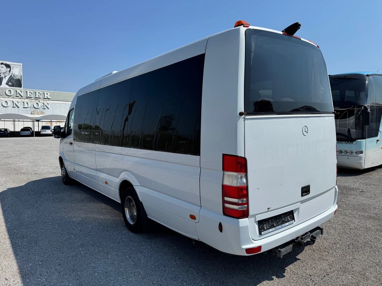 MERCEDES-BENZ SPRINTER 519CDI (2015) - Turistický autobus: obrázek 4 MERCEDES-BENZ SPRINTER 519CDI (2015) - Turistický autobus: obrázek 4