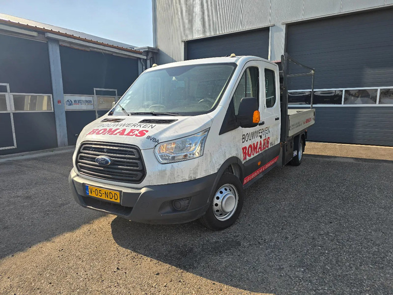 Dodávka valník, Dodávka s dvojitou kabinou Ford Transit 7 seats 2015: obrázek 1
