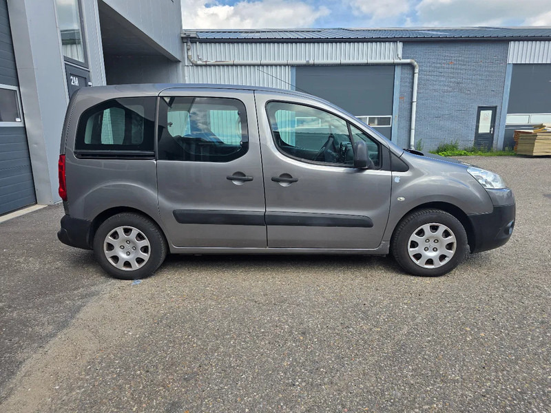 Peugeot Partner 1.6 benzine - Osobní auto: obrázek 3 Peugeot Partner 1.6 benzine - Osobní auto: obrázek 3