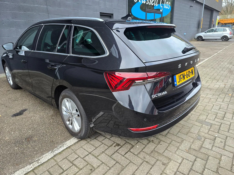 Škoda Octavia Combi 1.0 Benzine - Osobní auto: obrázek 4 Škoda Octavia Combi 1.0 Benzine - Osobní auto: obrázek 4