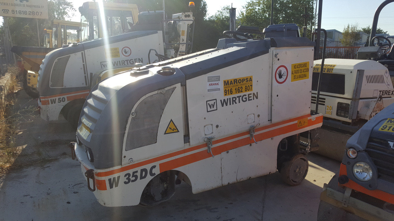 Fresadora de asfalto Wirtgen W 35DC - Silniční fréza: obrázek 1 Fresadora de asfalto Wirtgen W 35DC - Silniční fréza: obrázek 1
