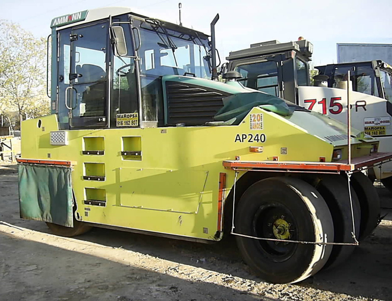 Neumáticos Ammann AP 240 - Pneumatikový válec: obrázek 1 Neumáticos Ammann AP 240 - Pneumatikový válec: obrázek 1
