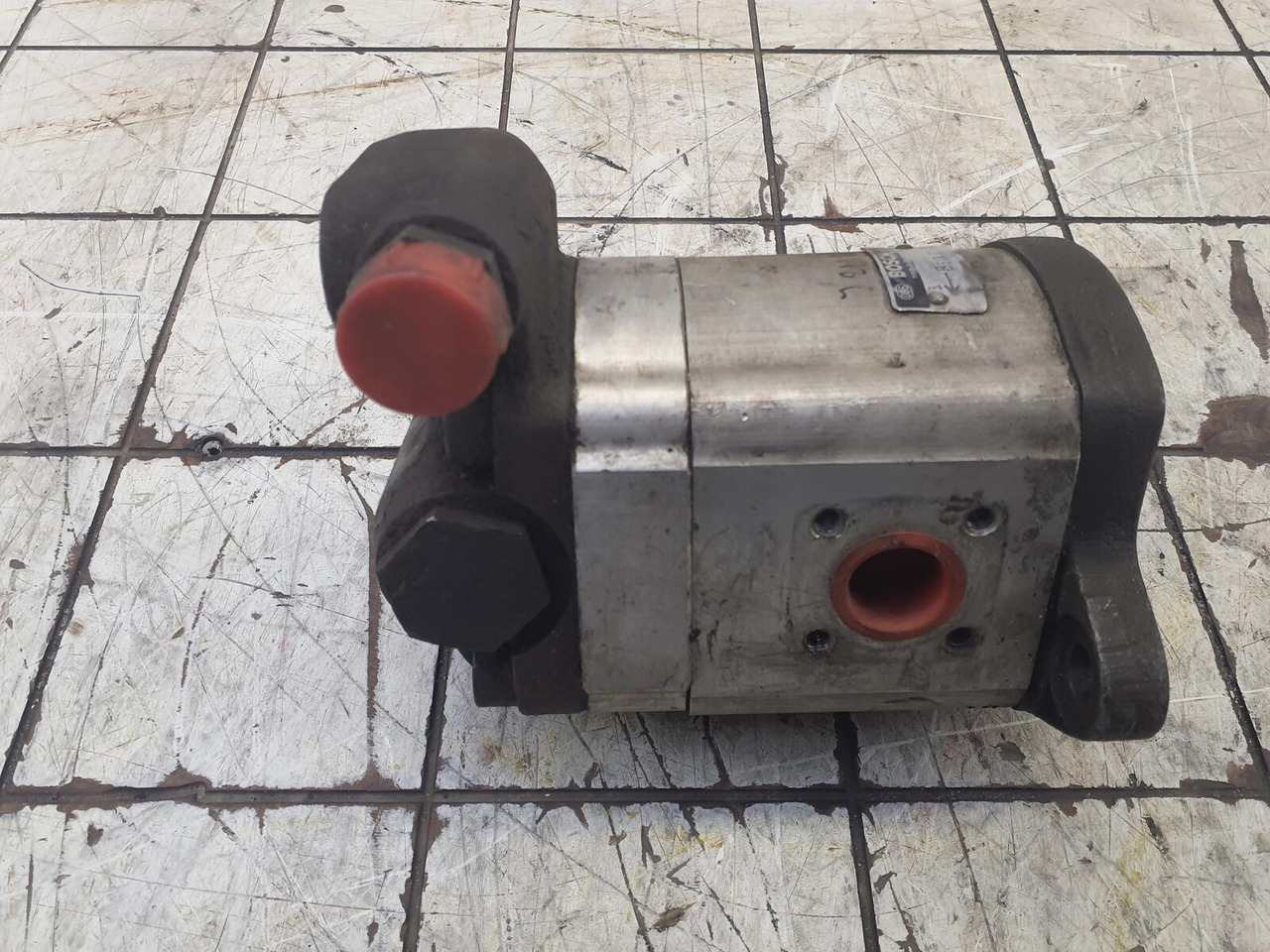 Bosch LTM 1090 emergency steering pump - Čerpadlo hydraulického zesilovače pro Autojeřáb: obrázek 4 Bosch LTM 1090 emergency steering pump - Čerpadlo hydraulického zesilovače pro Autojeřáb: obrázek 4