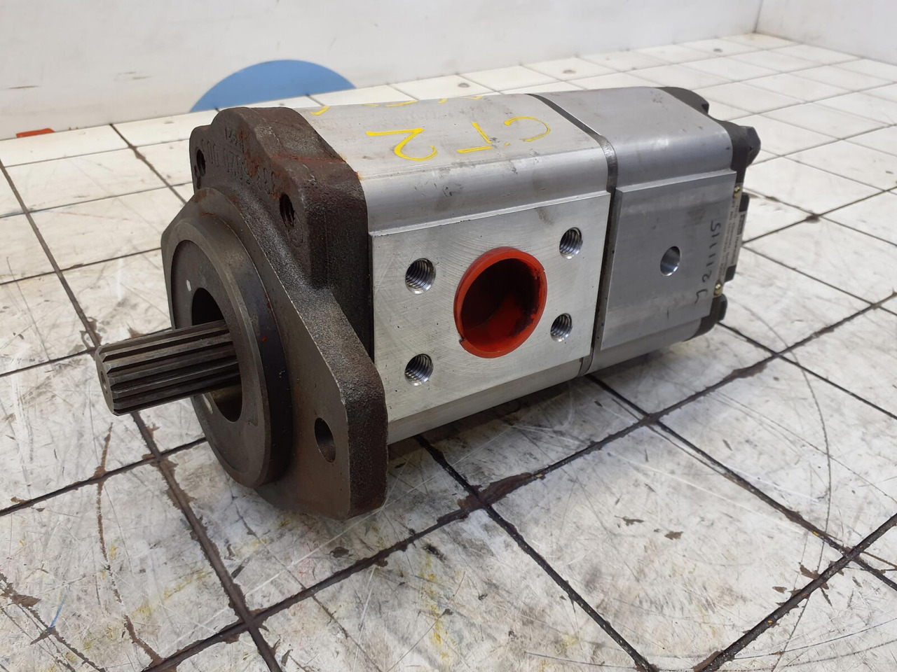 CT2 Dual gear pump - Hydraulické čerpadlo pro Jeřáb: obrázek 2 CT2 Dual gear pump - Hydraulické čerpadlo pro Jeřáb: obrázek 2