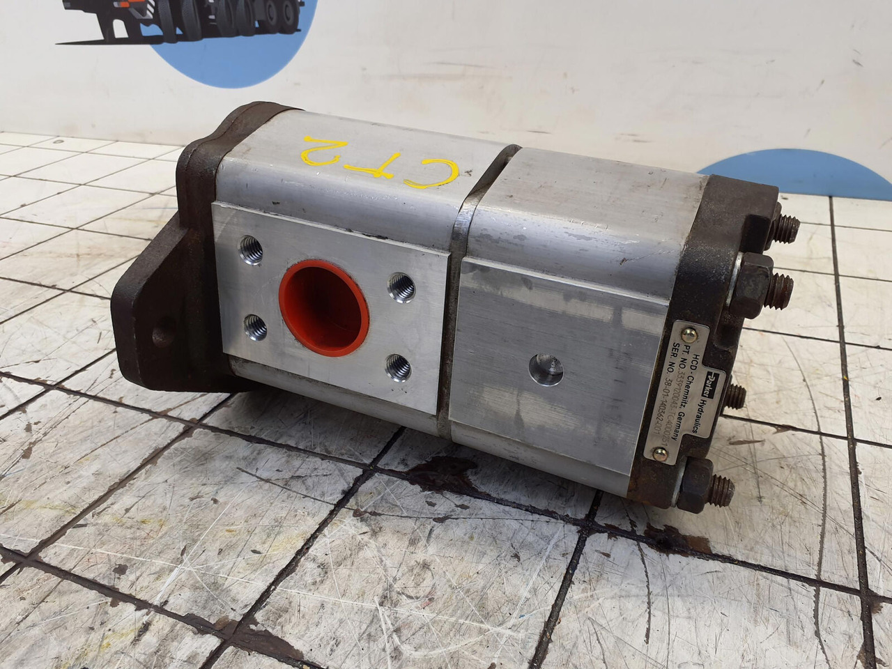 CT2 Dual gear pump - Hydraulické čerpadlo pro Autojeřáb: obrázek 1 CT2 Dual gear pump - Hydraulické čerpadlo pro Autojeřáb: obrázek 1
