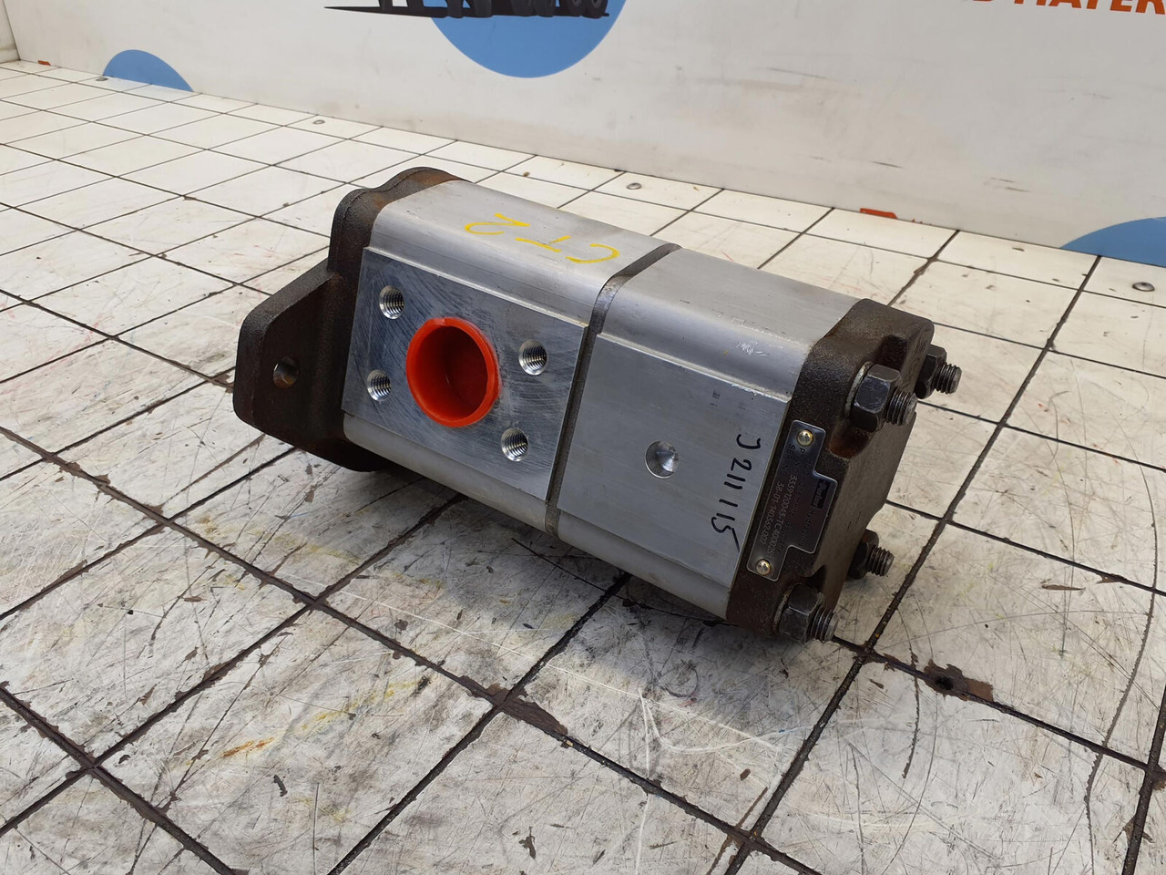 Compact truck CT-2 Dual gear pump - Hydraulické čerpadlo pro Jeřáb: obrázek 1 Compact truck CT-2 Dual gear pump - Hydraulické čerpadlo pro Jeřáb: obrázek 1