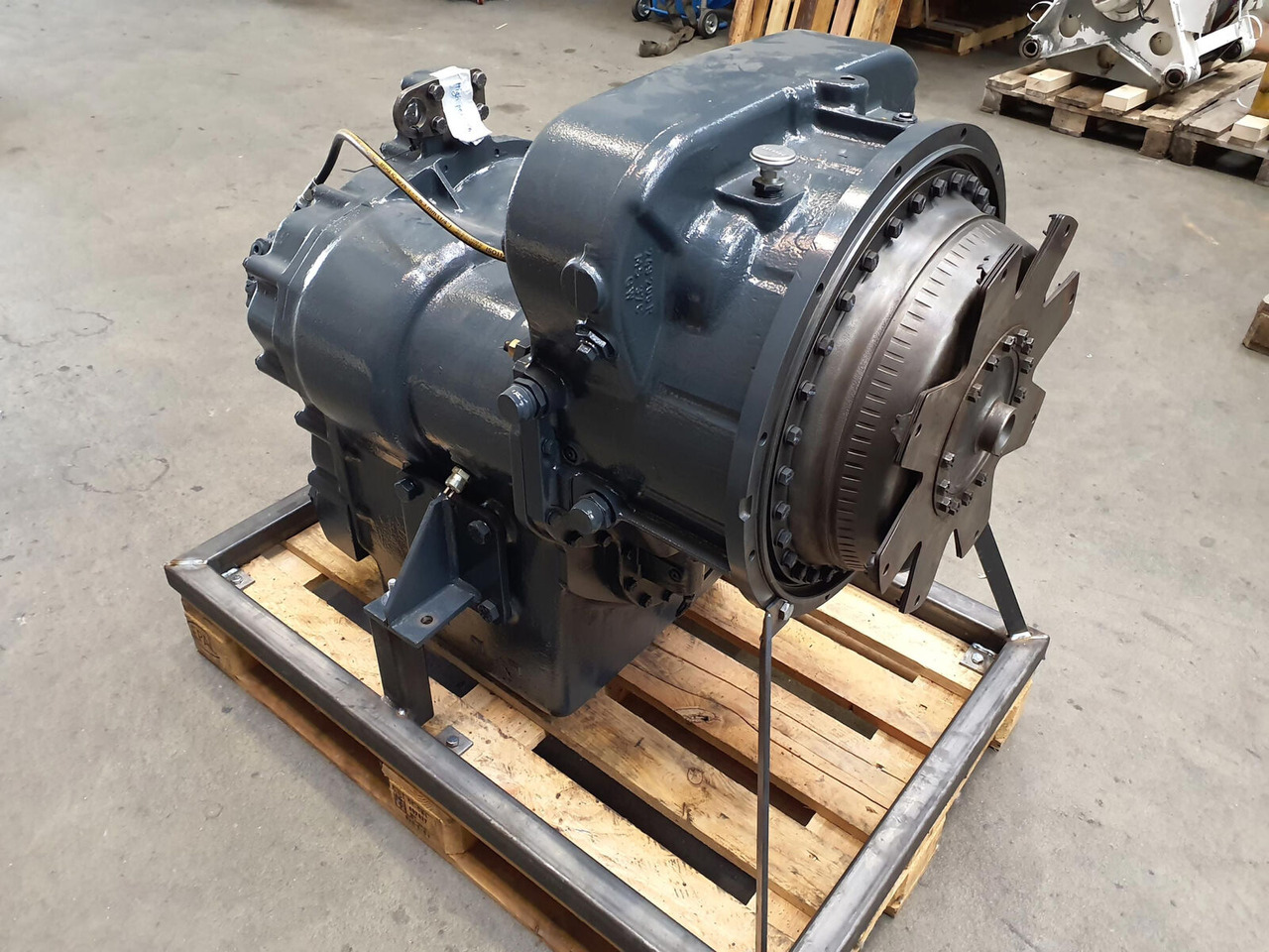 FAUN RTF 50-3 Clark gearbox - Převodovka pro Autojeřáb: obrázek 3 FAUN RTF 50-3 Clark gearbox - Převodovka pro Autojeřáb: obrázek 3