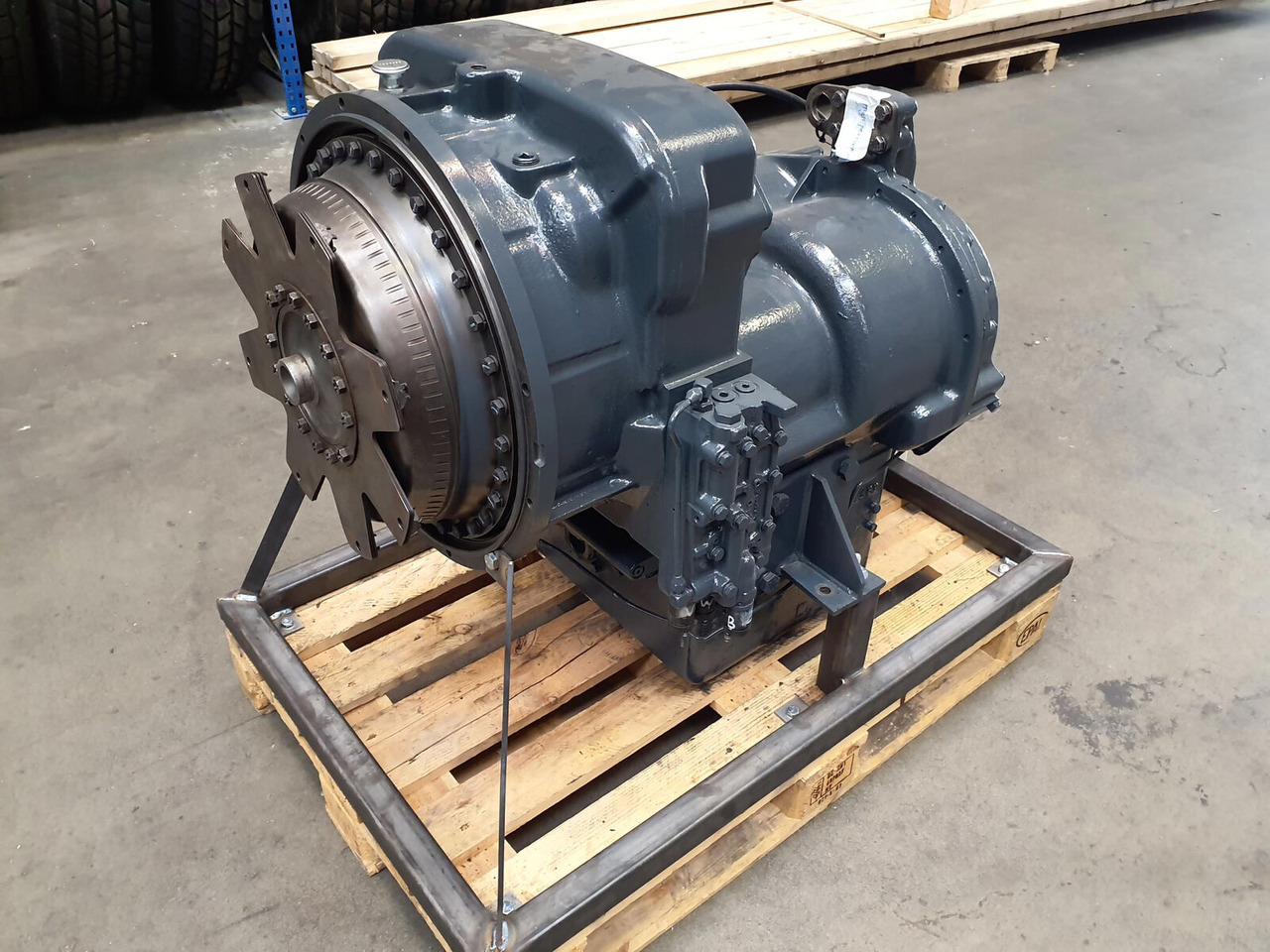 FAUN RTF 50-3 Clark gearbox - Převodovka pro Autojeřáb: obrázek 2 FAUN RTF 50-3 Clark gearbox - Převodovka pro Autojeřáb: obrázek 2
