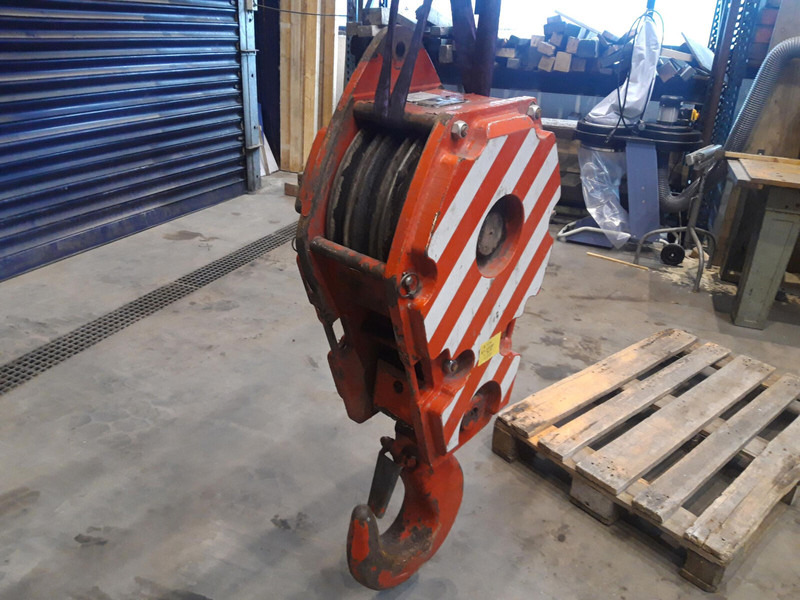 Faun Hookblock 16mm 3 sheave 32 ton - Hydraulická ruka: obrázek 2 Faun Hookblock 16mm 3 sheave 32 ton - Hydraulická ruka: obrázek 2