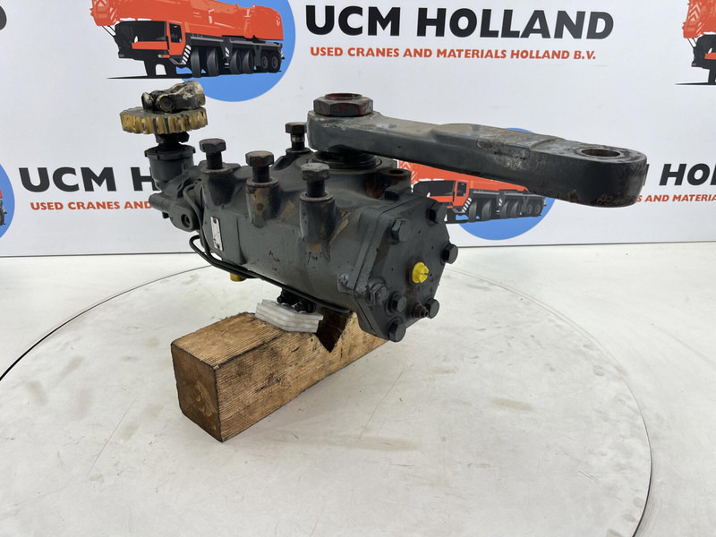 Grove GMK 2035 steering box - Sloupek řízení pro Jeřáb: obrázek 1 Grove GMK 2035 steering box - Sloupek řízení pro Jeřáb: obrázek 1