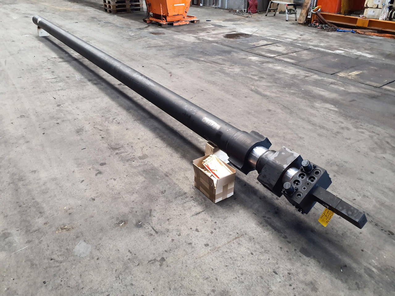 Grove GMK 3050 Telescopic boom cylinder - Hydraulický válec pro Autojeřáb: obrázek 2 Grove GMK 3050 Telescopic boom cylinder - Hydraulický válec pro Autojeřáb: obrázek 2