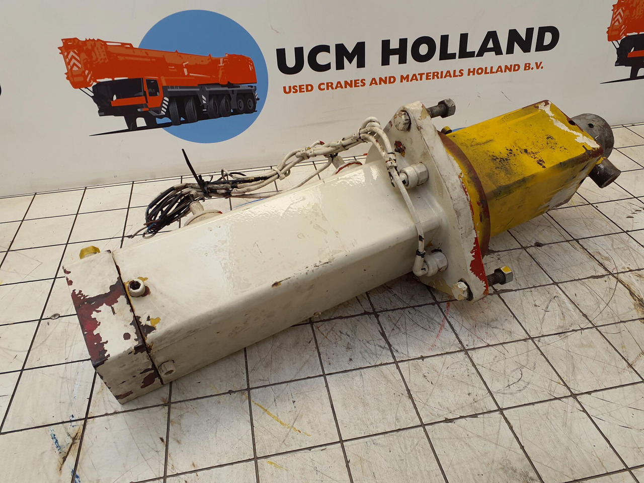 Grove GMK 3050 counterweight cylinder - Hydraulický válec pro Autojeřáb: obrázek 2 Grove GMK 3050 counterweight cylinder - Hydraulický válec pro Autojeřáb: obrázek 2