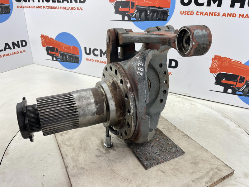 Grove GMK 3055 Steering knuckle 16 holes axle 2 left - Těhlice pro Jeřáb: obrázek 1 Grove GMK 3055 Steering knuckle 16 holes axle 2 left - Těhlice pro Jeřáb: obrázek 1