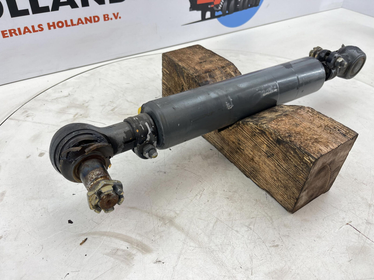 Grove GMK 3055 steering cylinder axle 2 left - Hydraulický válec pro Autojeřáb: obrázek 4 Grove GMK 3055 steering cylinder axle 2 left - Hydraulický válec pro Autojeřáb: obrázek 4