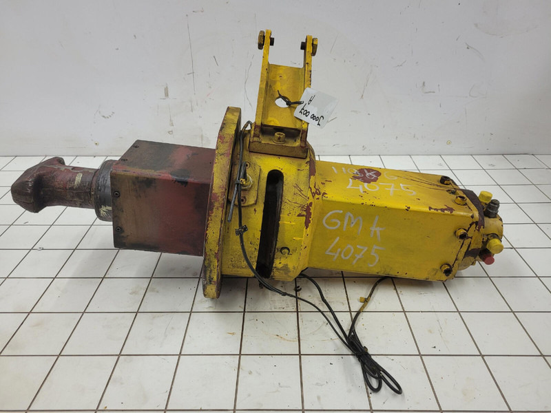 Grove GMK 4075 lifting unit counterweight right - Hydraulický válec pro Jeřáb: obrázek 1 Grove GMK 4075 lifting unit counterweight right - Hydraulický válec pro Jeřáb: obrázek 1