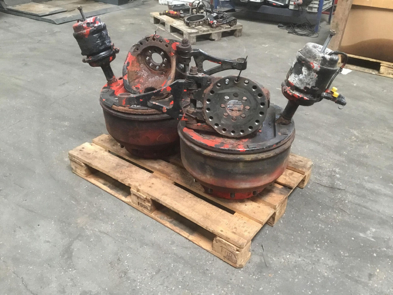 Grove GMK 5100 Megatrak axle housing - Těhlice pro Autojeřáb: obrázek 3 Grove GMK 5100 Megatrak axle housing - Těhlice pro Autojeřáb: obrázek 3