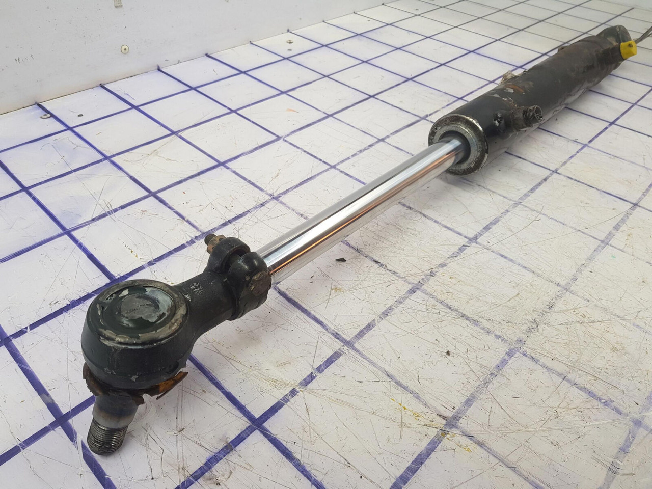 Grove GMK 5220 steering cylinder axle 5 - Hydraulický válec pro Autojeřáb: obrázek 5 Grove GMK 5220 steering cylinder axle 5 - Hydraulický válec pro Autojeřáb: obrázek 5
