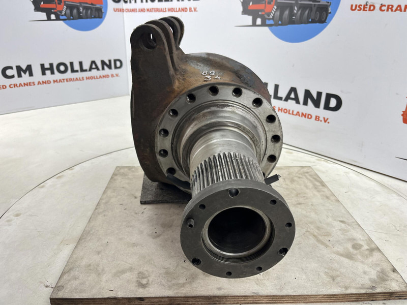 Grove GMK Steering knuckle 16 holes - Těhlice pro Jeřáb: obrázek 2 Grove GMK Steering knuckle 16 holes - Těhlice pro Jeřáb: obrázek 2