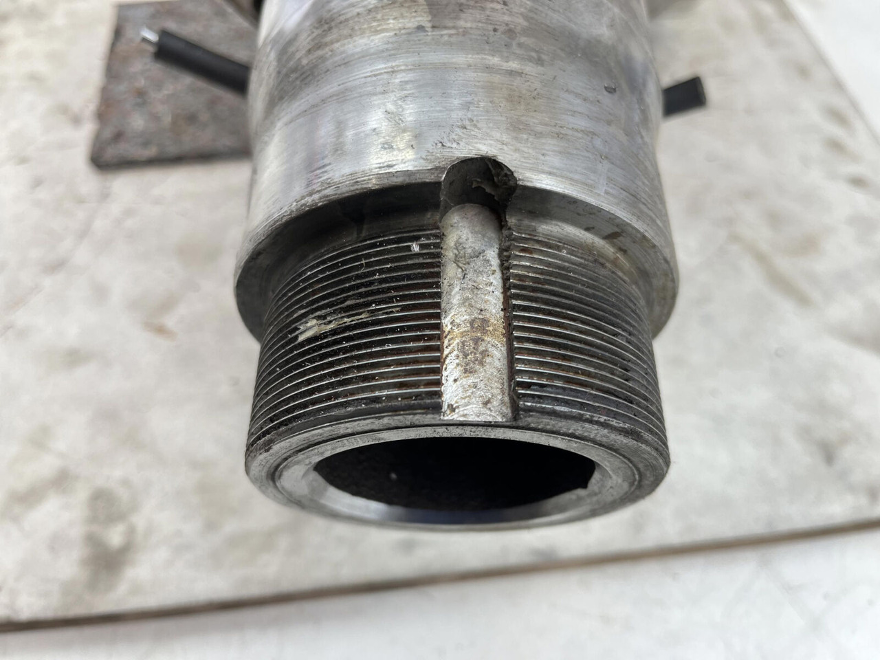 Těhlice pro Autojeřáb Grove GMK Steering knuckle 16 holes: obrázek 7
