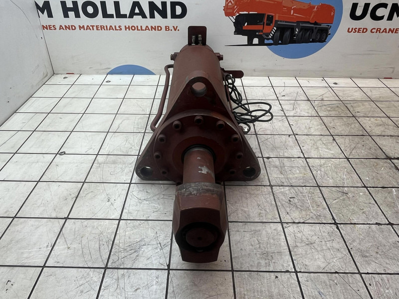 Grove GMK counterweight cylinder - Hydraulický válec pro Jeřáb: obrázek 4 Grove GMK counterweight cylinder - Hydraulický válec pro Jeřáb: obrázek 4