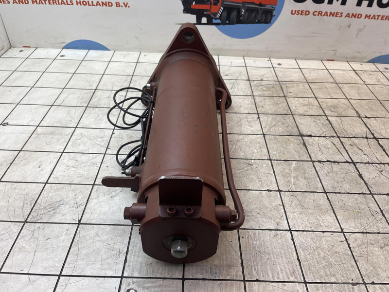 Grove GMK counterweight cylinder - Hydraulický válec pro Jeřáb: obrázek 2 Grove GMK counterweight cylinder - Hydraulický válec pro Jeřáb: obrázek 2