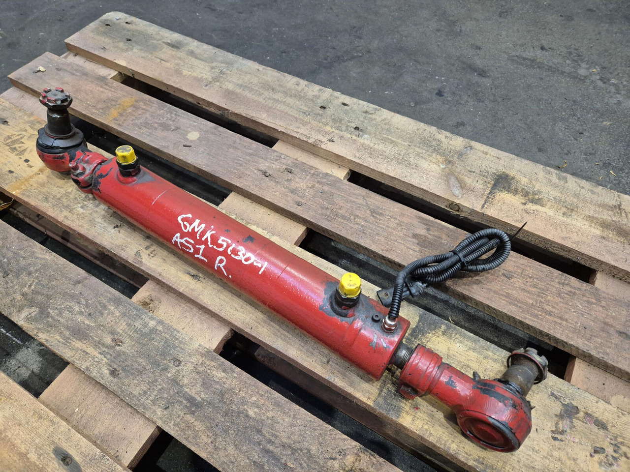 Grove GMK steering cylinder - Hydraulický válec pro Autojeřáb: obrázek 1 Grove GMK steering cylinder - Hydraulický válec pro Autojeřáb: obrázek 1