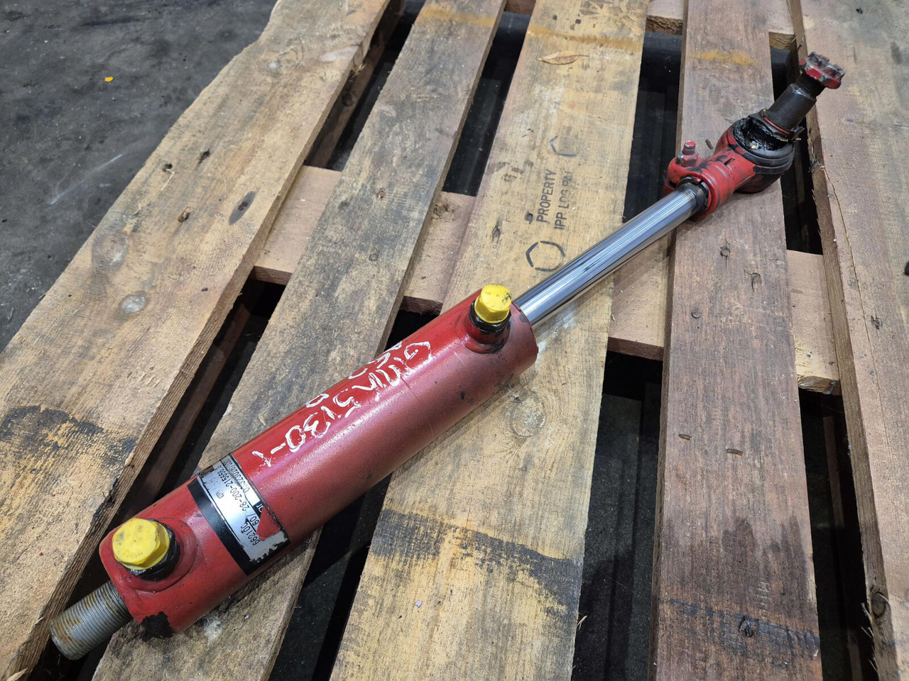 Grove GMK steering cylinder - Hydraulický válec pro Autojeřáb: obrázek 3 Grove GMK steering cylinder - Hydraulický válec pro Autojeřáb: obrázek 3
