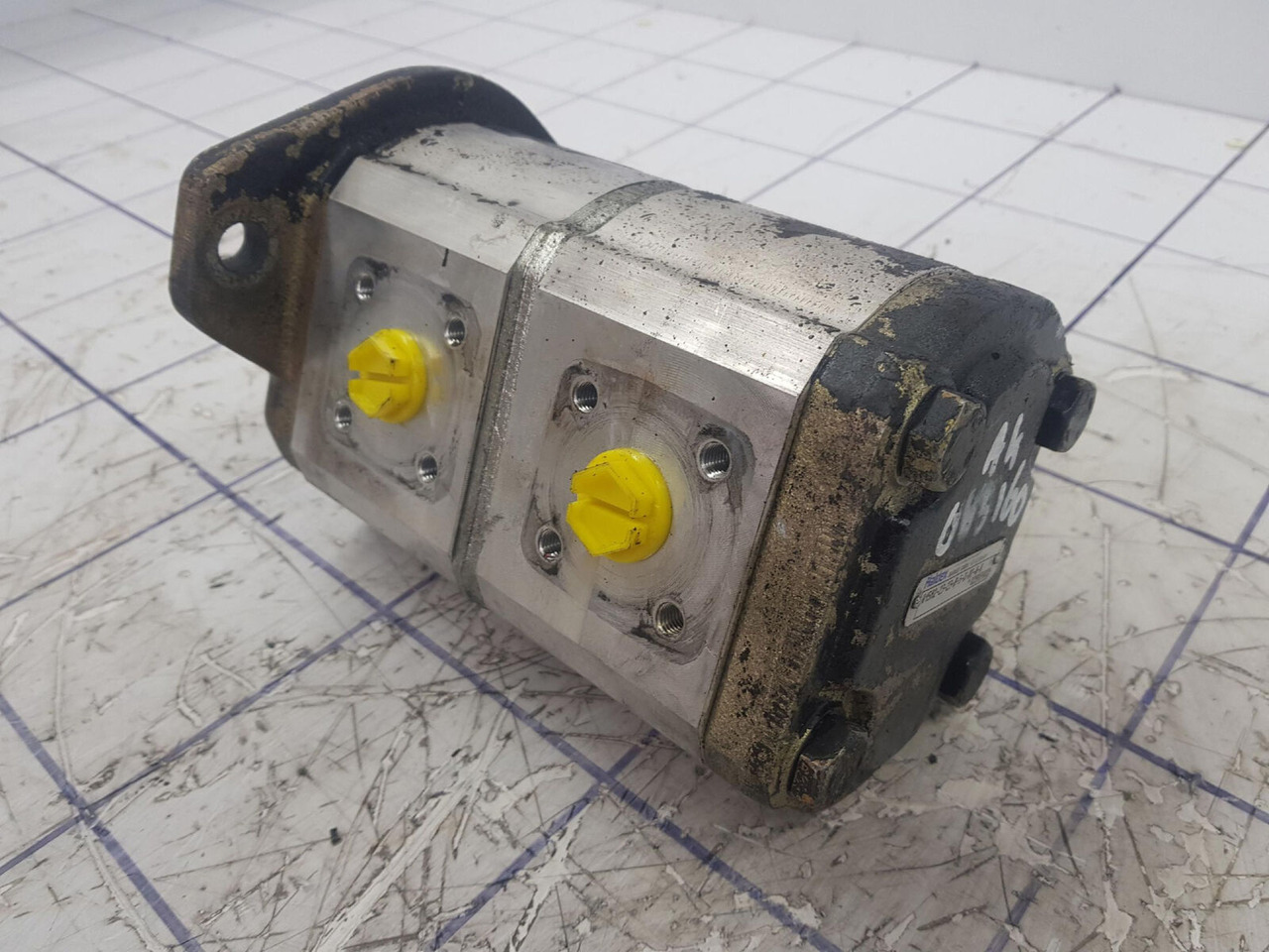 Haldex Haldex Barnes dual gear pump - Hydraulické čerpadlo pro Jeřáb: obrázek 3 Haldex Haldex Barnes dual gear pump - Hydraulické čerpadlo pro Jeřáb: obrázek 3