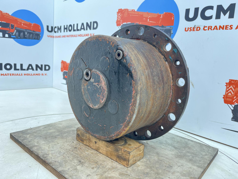 KESSLER planetary gear 22-25-74-40-4pl-H172-46 - Podvěs pro Jeřáb: obrázek 2 KESSLER planetary gear 22-25-74-40-4pl-H172-46 - Podvěs pro Jeřáb: obrázek 2
