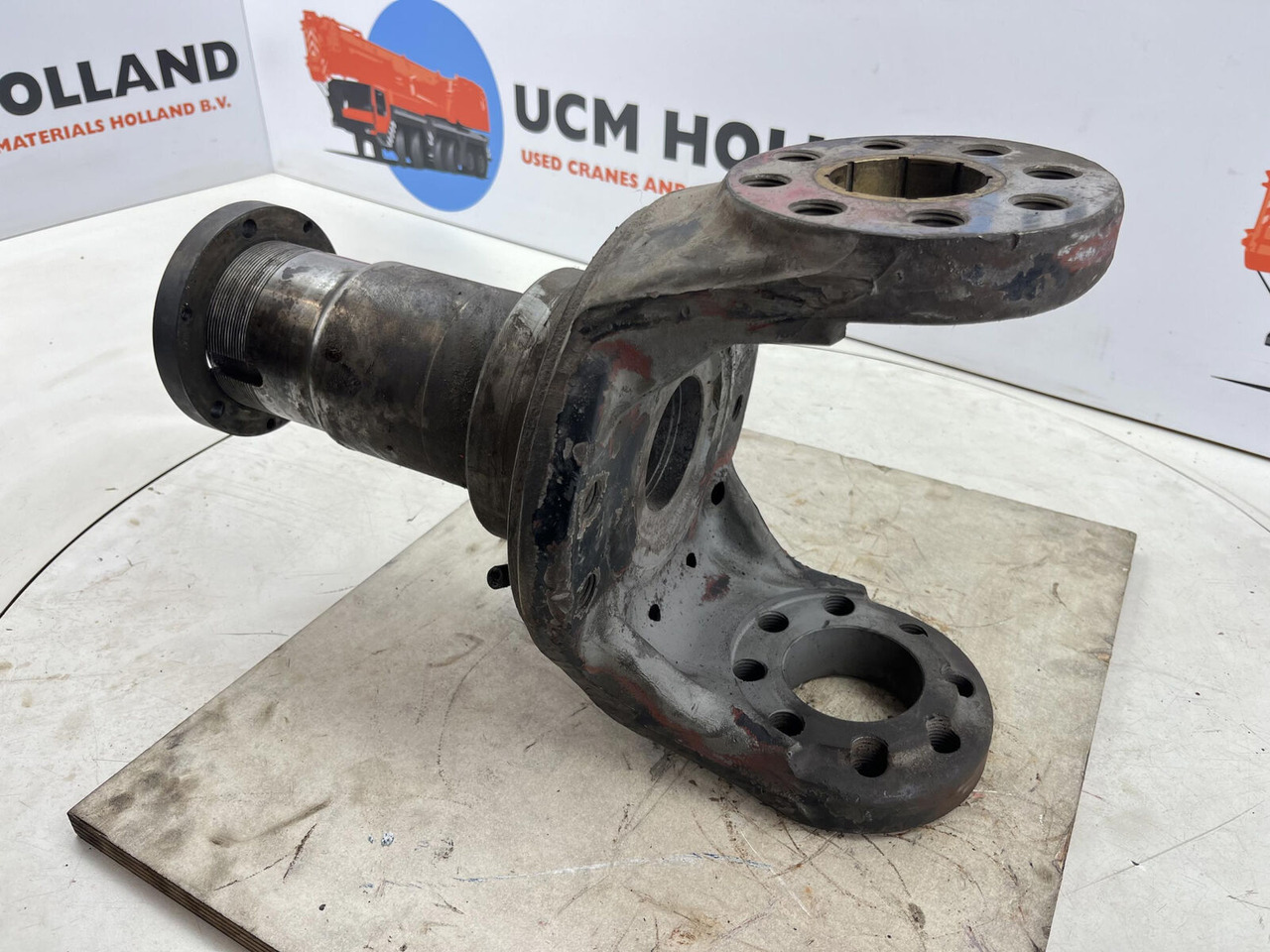 Kessler steering knuckle 12 holes - Těhlice pro Jeřáb: obrázek 4 Kessler steering knuckle 12 holes - Těhlice pro Jeřáb: obrázek 4